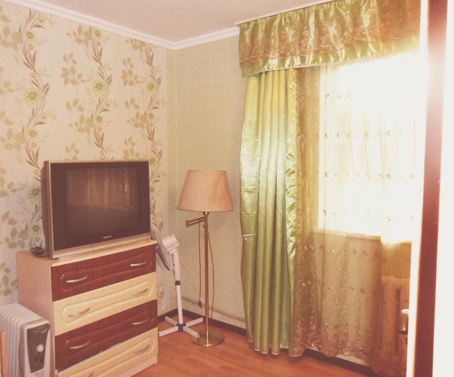 Apartamento Ahmetova 10 Krasnoye Pole Exterior foto